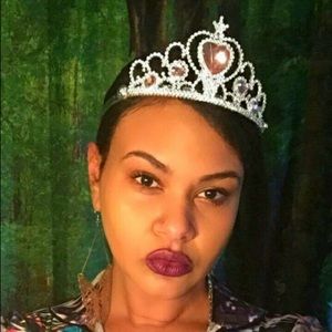 Meet your Posher, Nikki